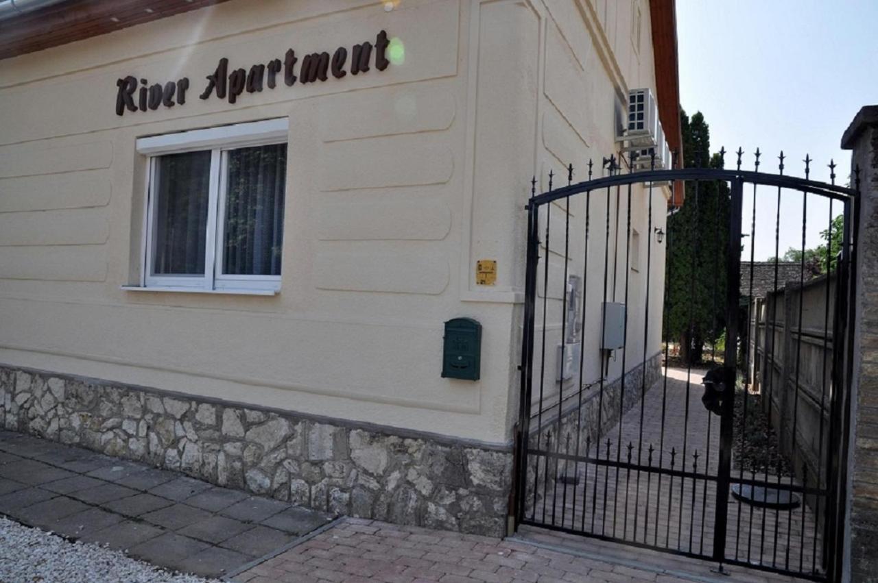 River Apartment Makó 외부 사진